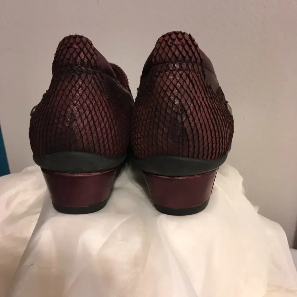 Earth Dorado Prune Relief Pod Leather Shoes